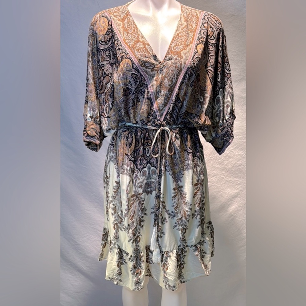 🆕 Cupshe Women's Mini Dress in Cream and Brown Paisley